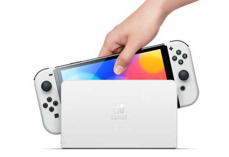 【エース安田】PS5を白色にしたのは好ましくないと指摘したが、Switchの「白色採用」は好印象