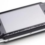【朗報】ソニーの携帯ゲーム機『PSP』さん、発売から19周年